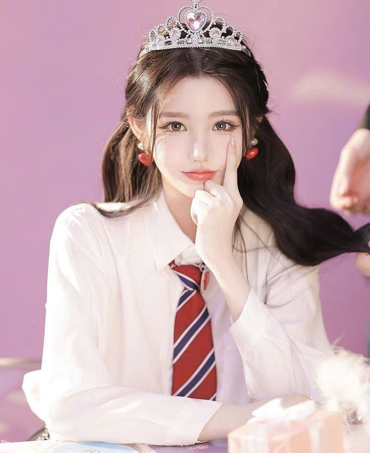 Trò Chơi Quyền Lực: Kẻ Cười Cuối Là Tôi